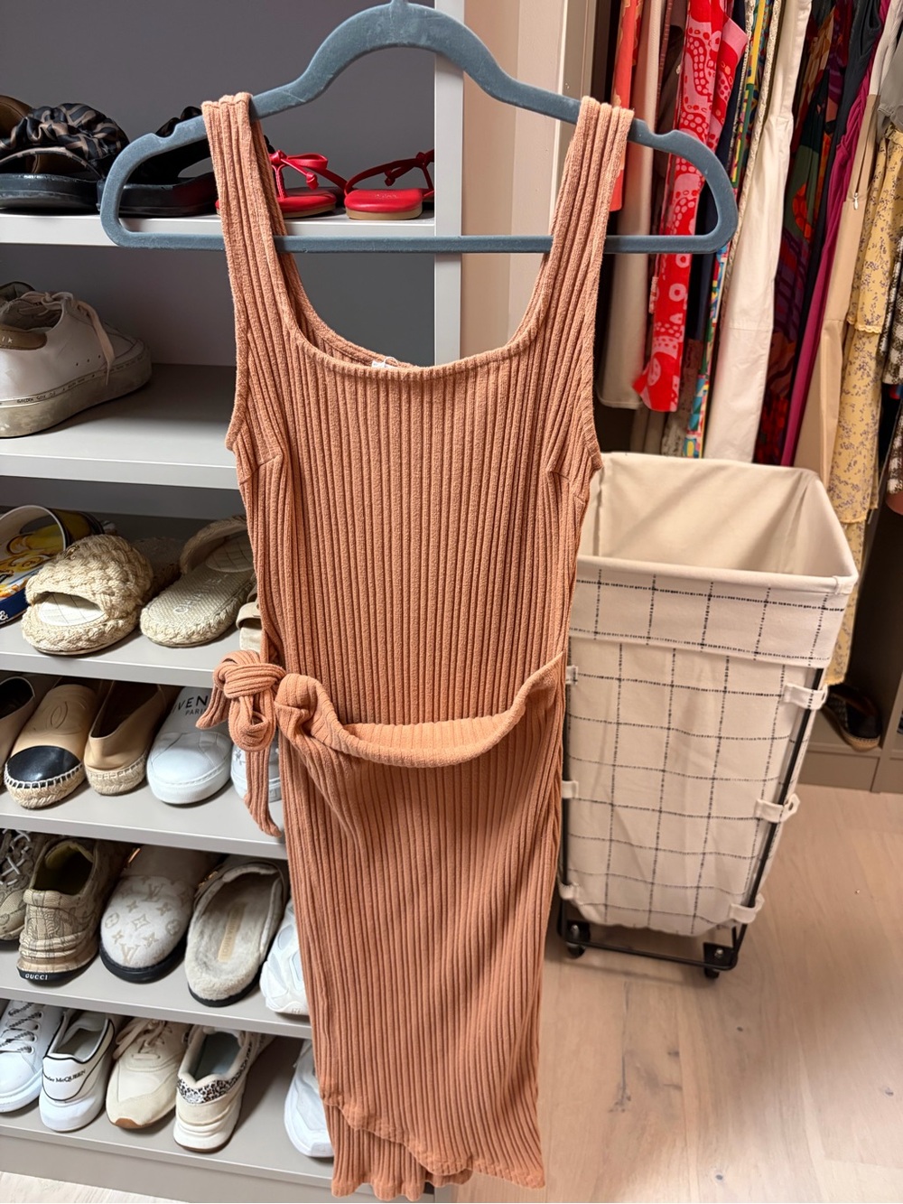 Sleeveless Rib-Knit Midi Dress in Blush-Tan